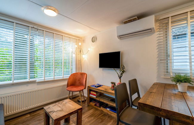 Beautiful Holiday Chalet in Emst With a Private Garden - Photo 9