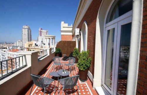 Ático en la Gran Vía con Terraza al Palacio Real - Foto 4