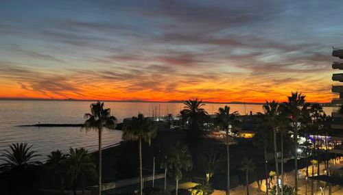 Atardecer en la playa en Marbella Centro - Photo 3