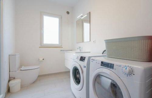 Villa Beach and Friends with ocean view - Photo 35