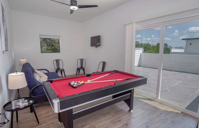 Gorgeous 3 BR 2 BA Near Amazing Downtown - Photo 20