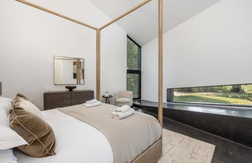 Pass the Keys Bond-villain Style Home with Panoramic Views - Foto 43