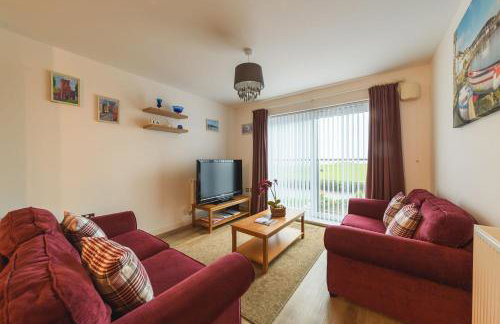 Panoramic Sea-View Family Appartment , Free Parking, Sleeps 6 , Walk to Beach, Station, & Town - Foto 22