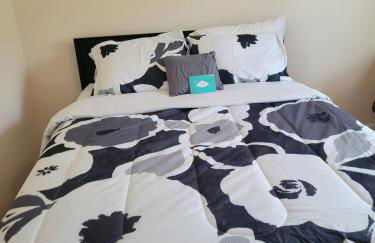 Great 4BR Home Near Emerald Pointe & Downtown - Foto 71