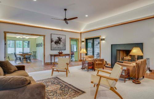 Riverfront Hideaway in Keene Walk to Town! - Foto 1