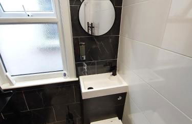 Elegant 2 bedroom Flat in Dartford - Kent - Photo 29