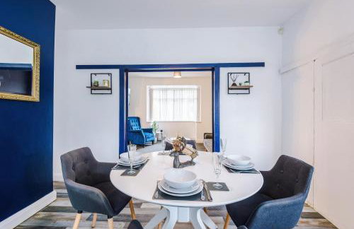 Charming 2 Bed House, Sleeps 6, Free parking, Contractors welcome - Foto 8