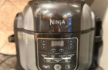 Spacious 4-bed family home with park views - Foto 35