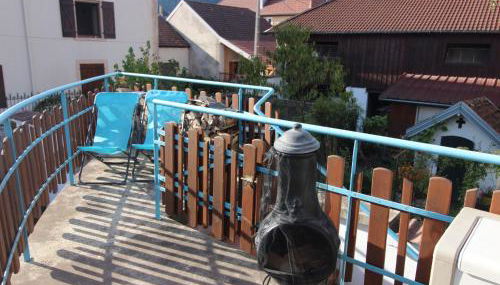 Appartement cosy au cœur de Vagney, proche commerces et sentiers, terrasse et cheminée, à 15km Gérardmer - FR-1-589-304 - Foto 2