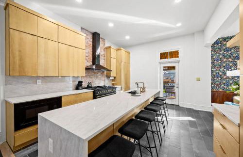 Gatsby House Mansion w Game Lounge & Hot Tub - Foto 60