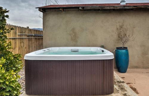 Luxury Albuquerque Home with Pool, Deck, and Hot Tub! - Foto 29