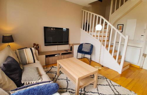 Duplex plein centre - Balcon - Parking - La Défense 10 min - Foto 3