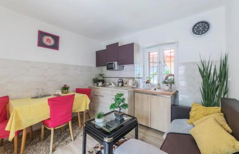 2 Bedroom Cozy Home In Kostrcani - Photo 20