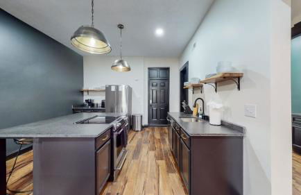 Stylish 2nd Floor Apartment with Pool Table Office Space near Churchill Downs - Foto 8