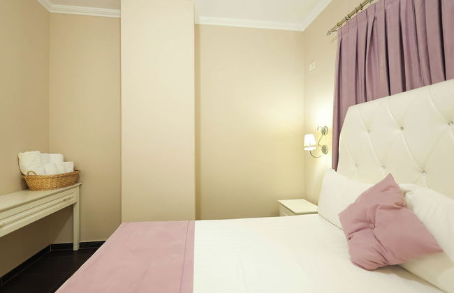 Apartments Flower Residence - Photo 29