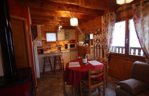 Charmant Chalet Vosgien – Idéal Couple/Curistes – Calme et Nature – Proche Plombières-les-Bains - FR-1-589-230 - Foto 3