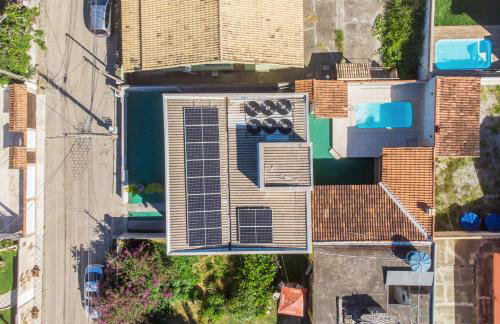 Refúgio Tropical Casa de Praia com Piscina e 4 Suítes e garagem 3 carros, 800 mtrs da praia internet 700 mbps, condomínio privado com pista de skate , quadra de futevôlei , campos e quadras de futebol! - Foto 50