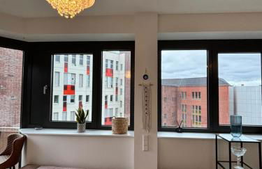 Check Point Charlie Luxury Apartment with Balcony - Photo 19