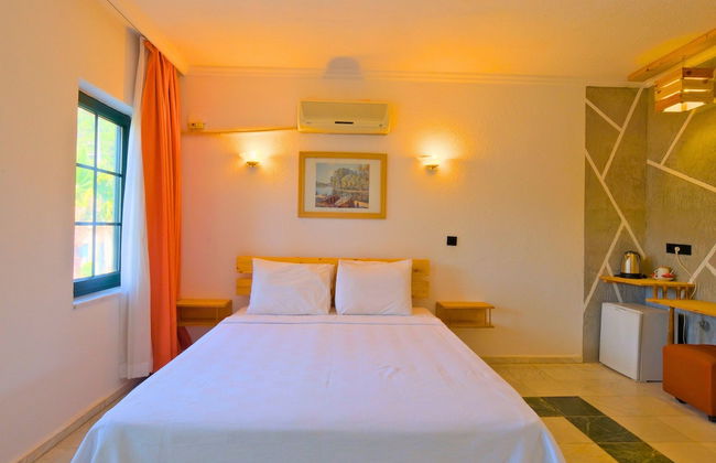 Club Mel Holiday Resort - Photo 6