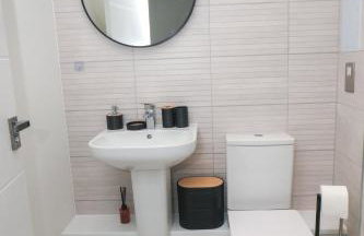 Little Haven Thames view Free Parking Closer to Heathrow - Foto 19