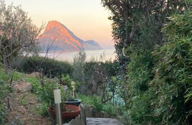 The houses of rising sun with a stunning sea view - Foto 64