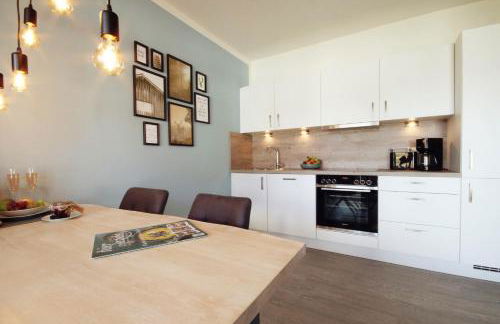 FerienHAUS Marta am Diemelsee im Sauerland mit eigener Sauna, Garten, Terrasse, Balkon und Blick auf den See - Foto 11