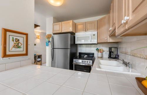 Stunning Golf Course front near the beach - Photo 15