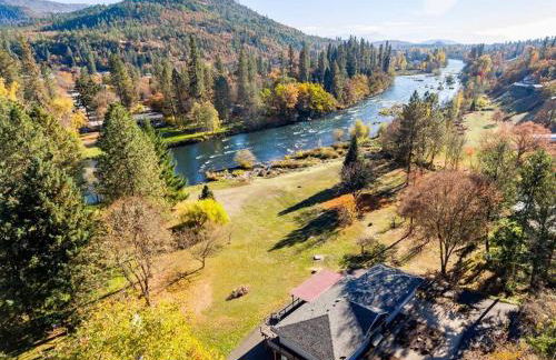 Riverfront Getaway - Foto 1