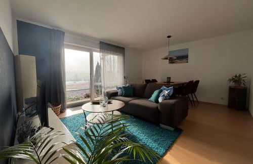 Panorama-Haus Ferienwohnung SÄNTIS - Schlafzimmer, Wohnzimmer, Küche, Bad, Sonnenterrasse mit Bergblick im Garten - Foto 7