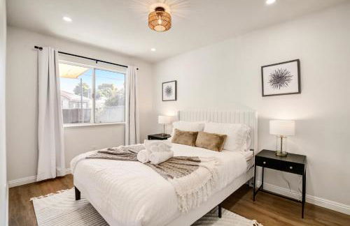 @ Marbella Lane - Stylish Cozy4br in Siliconvalley - Photo 22