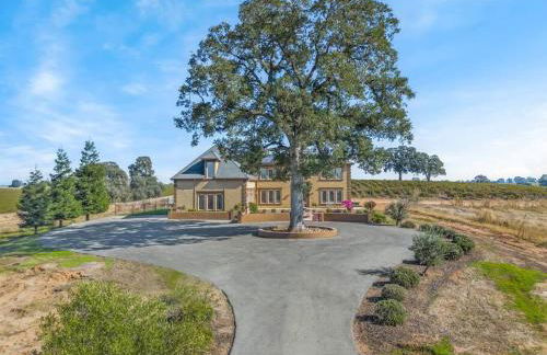 Luxury 4 Acre Estate - Pickleball, Pool, Hot Tub! - Foto 31