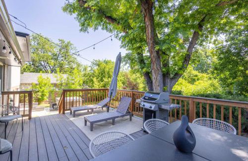 Hot Tub House with BBQ Deck and Workspace - Foto 1