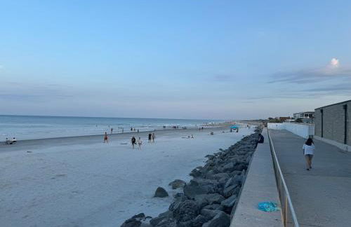 Beautiful Ocean Side 2 Bedroom Condo with Pool - Foto 50