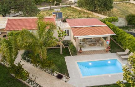 Sea Breeze & Nature villa, with heated pool and garden retreat - Foto 34