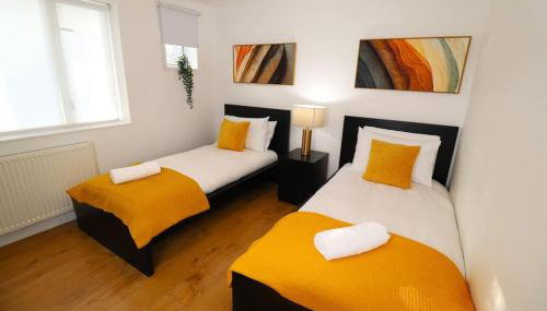 Hutchcomb Villa, 4 Bed Luxury House,Oxford+Parking - Foto 5