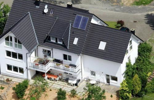 Schöne Ferienwohnung mit gemütlicher Terrasse - Foto 2