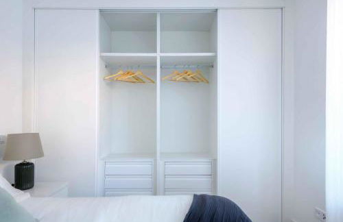 Avenida de San Luis 25, Design and comfort in the true style of Madrid, Book your getaway now! - Foto 53