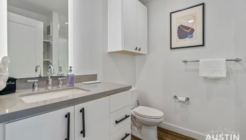 Vibrant Austin Studio Balcony plus Parking and Wi-Fi - Foto 5