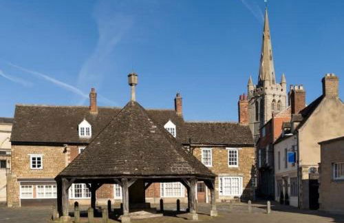 Independence House - Photo 26