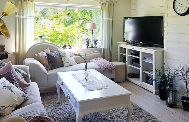 4 Star Holiday Home in Tjorn - Foto 9