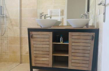 La Maison d à côté 8 à 10 personnes - Foto 4