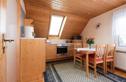 Einladende Ferienwohnung mit Außenpool - Foto 8