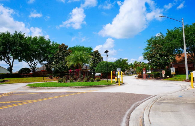 5/4 Pool Home Located in Sunset Ridge Community! - Foto 33