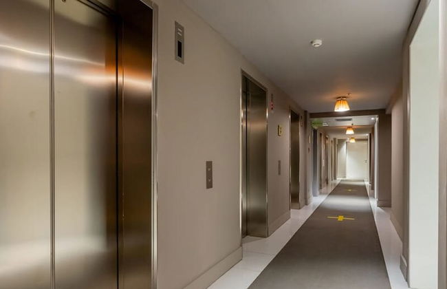 w Amazing 1BR With Balcony in YOO - Foto 36