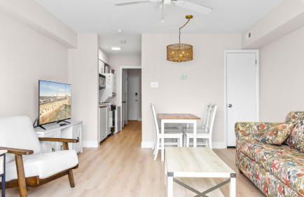 Cozy 1BR w Ocean Views & Parking - OCNJ - Foto 17
