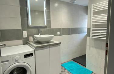 Maison individuelle à Chanac 2 Chambres 1 canapé lit Wifi Gratuit - Foto 6