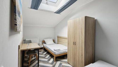 Monteurwohnung in Kevelaer - WLAN, Küche, Waschmaschine & Parkplatz - Foto 3, towels, wardrobe