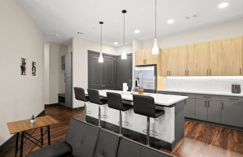 Central Austin 1BR w Pool, Gym & Pet-Friendly - Foto 12