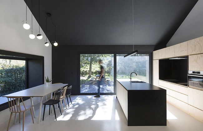 Charming Home With Sauna - Photo 28