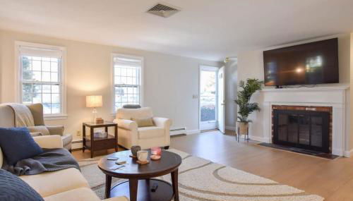 Sunroom Spacious Deck 8 Mins to Mayflower Beach - Foto 5